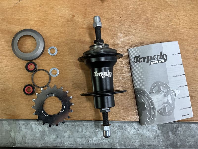 SRAM Torpedo Fix & Free zadní náboj, 120 mm, 18 zubů, černý, 32 děr, se sadou pro úpravu na 130 mm