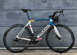 Colnago C68 Disc + Force AXS + Fulcrum Wind 40