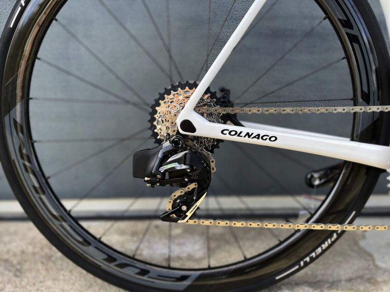 Colnago C68 Disc + Force AXS + Fulcrum Wind 40