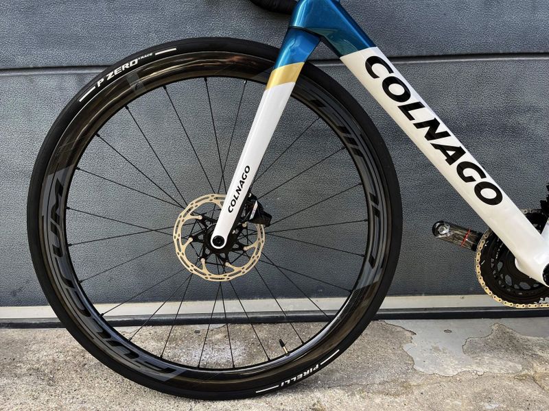 Colnago C68 Disc + Force AXS + Fulcrum Wind 40