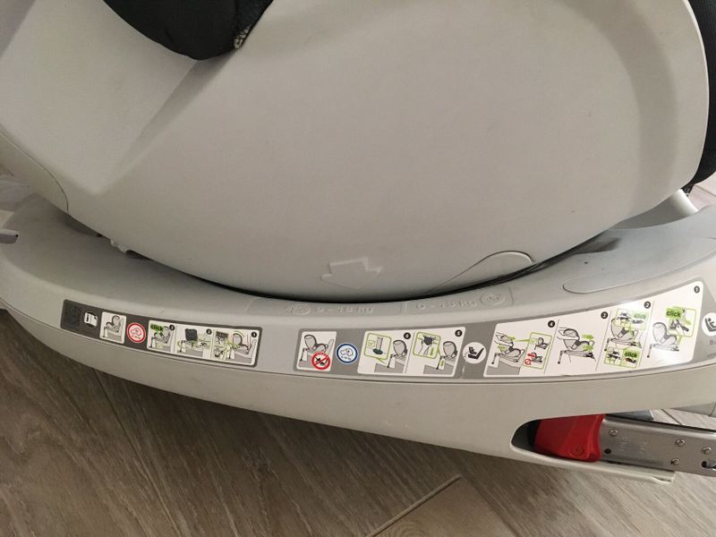 Autosedačku Britax Römer Dualfix