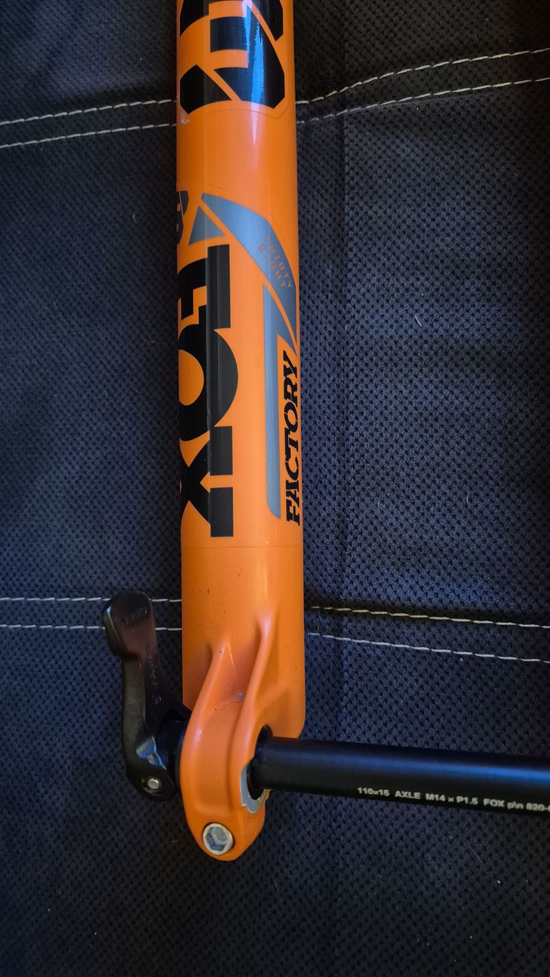 Prodám vidlici Fox 38 grip2 factory