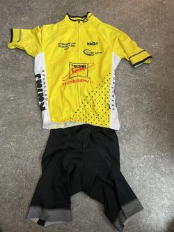 Dres a kraťasy S