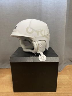 Lyžařská helma Oakley MOD5 Factory Pilot - mate white, velikost L (59-63cm) - nová