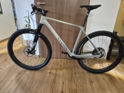 Canyon Canyon Exceed CF7 - karbon kola