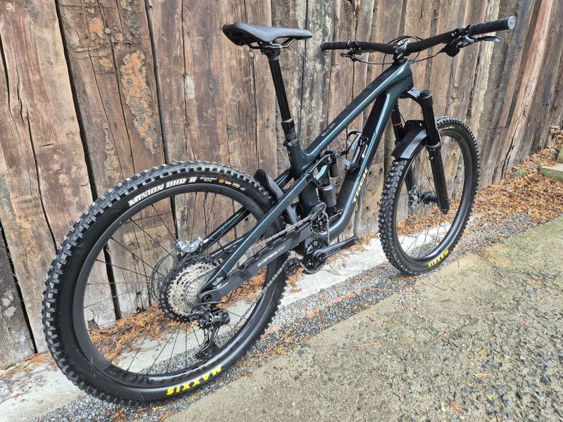 Trek Slash 9.8 XT gen 6 vel.M