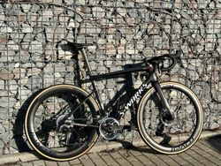 S-Works Tarmac SL8, Sram RED, Power Meter, OSPW Ceramic Speed