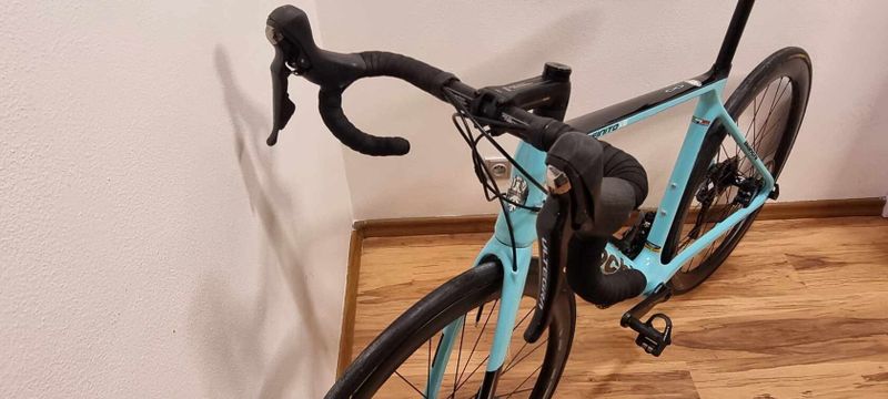 Bianchi Infinito XE Ultegra Disc vel. 55