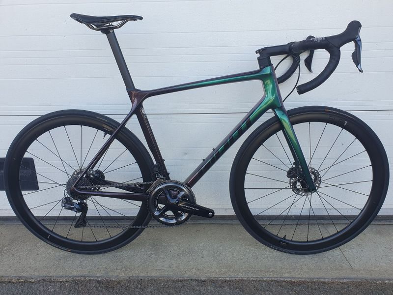 Giant TCR Advanced Pro, Dura Ace Di2, velikost ML