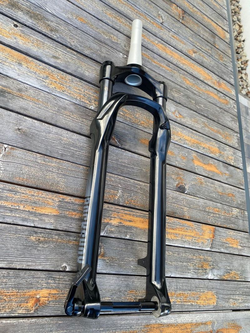 RockShox Judy Silver TK 29" Solo Air, 160mm sloupek, sundaná z nového kola