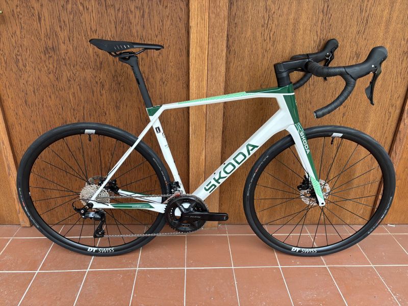 SUPERIOR X-ROAD 9.3 - ŠKODA - karbonový speciál - SHIMANO 2 x 12 - vel. 56 cm (L) - NOVÉ