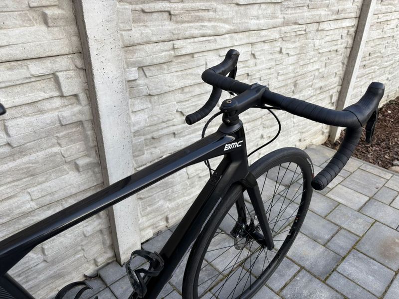 BMC roadmachine Di2 disc