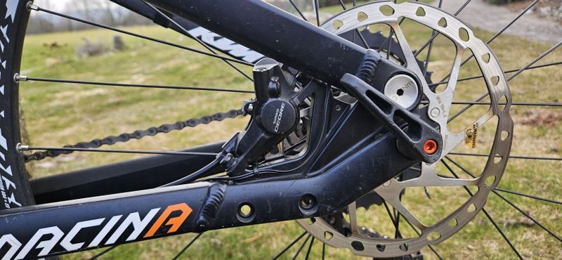 Celoodpružené elektrokolo KTM macina lycan 275 17''