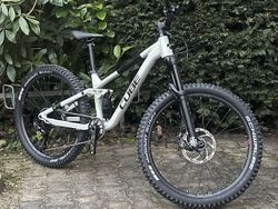 Cube stereo 240 pro, Scott scale 24, Merida Matts 24, Cannondale Trail 24