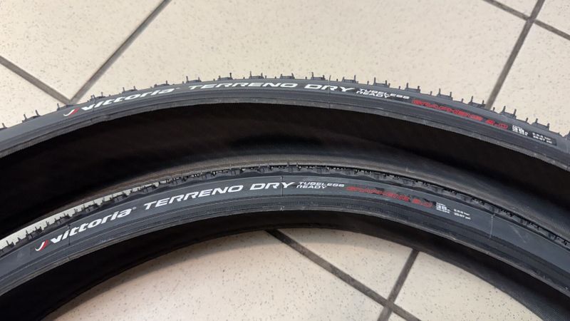 Vittoria Terreno Dry Graphene 2.0