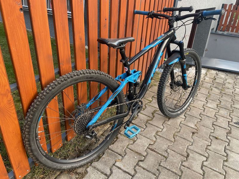 Celoodpružený Trek Fuel Ex 7 - velikost M