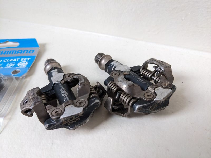 Pedály Shimano XTR včetně nových kufrů 