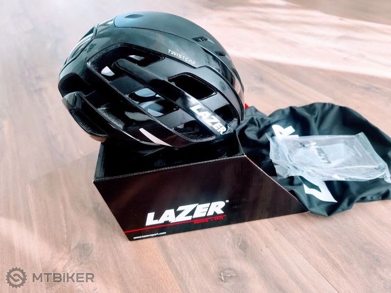 Lazer Century prilba, matná čierna, M (55-59 cm)