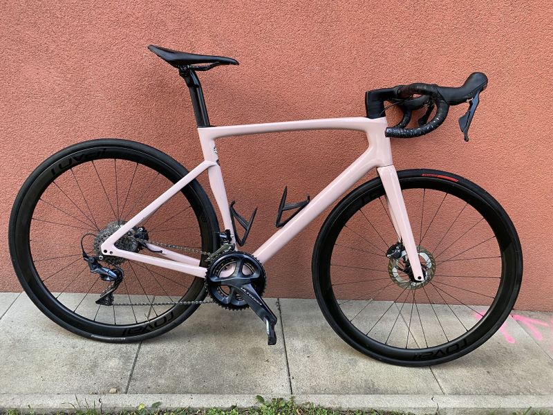 Specialized TARMAC SL7 EXPERT + karbonová KOLA 