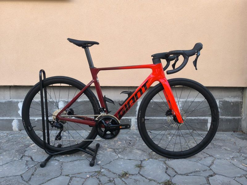 Uplne nova aero raketa Giant Propel Advanced 2 