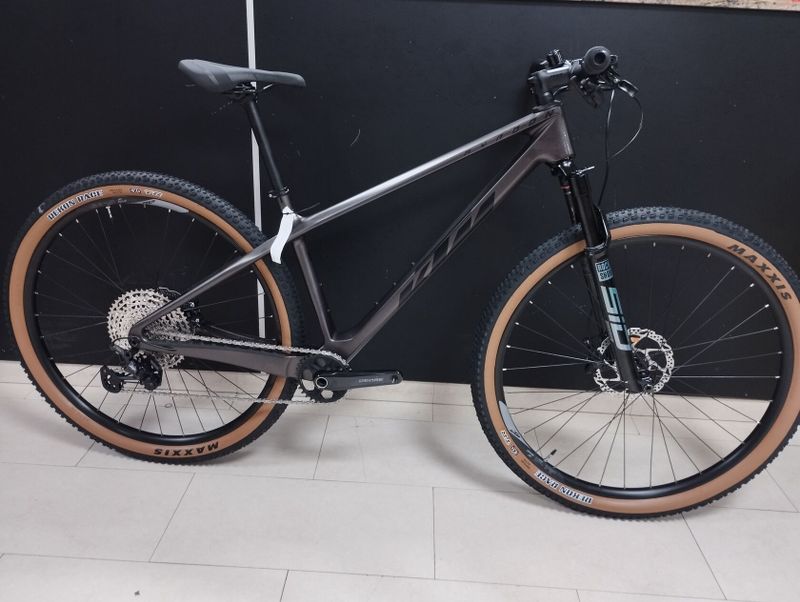 Ktm myroon premium 