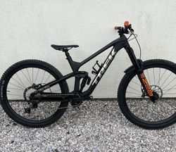 Trek Slash 9.8 