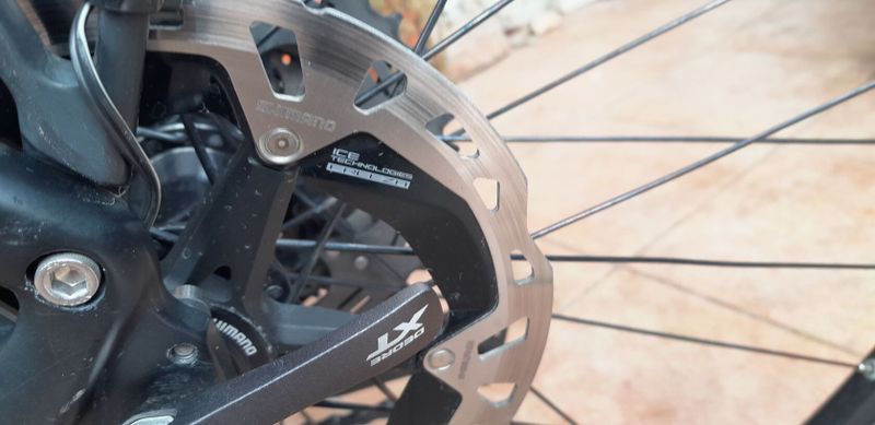 Prodám Shimano RT-MT900 IceTech CL brzdový kotouč 180 mm.