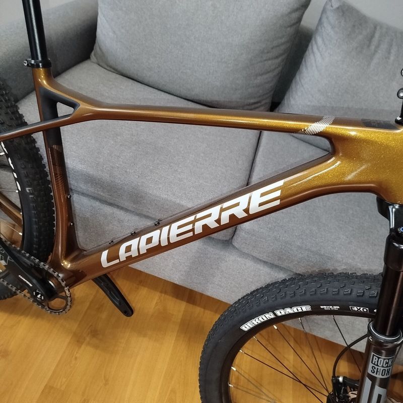 Nové horské kolo LAPIERRE ProRace CF 6.9 2023