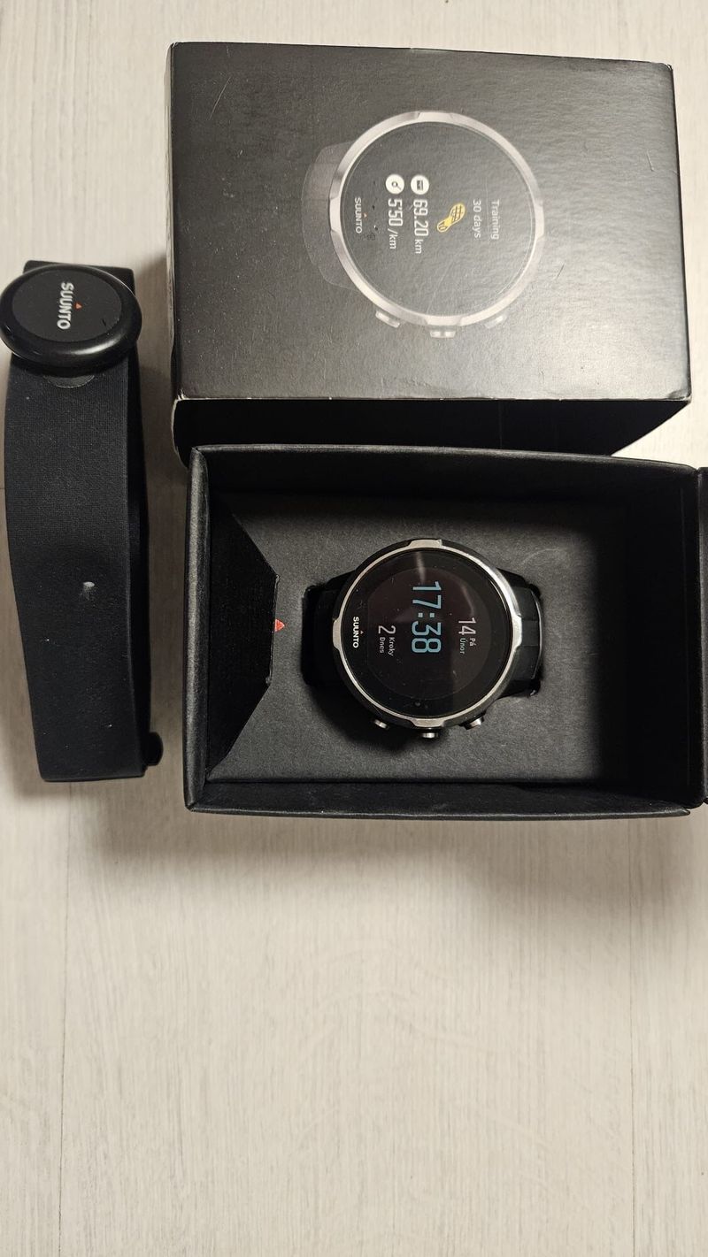 Prodám hodinky Suunto Spartan