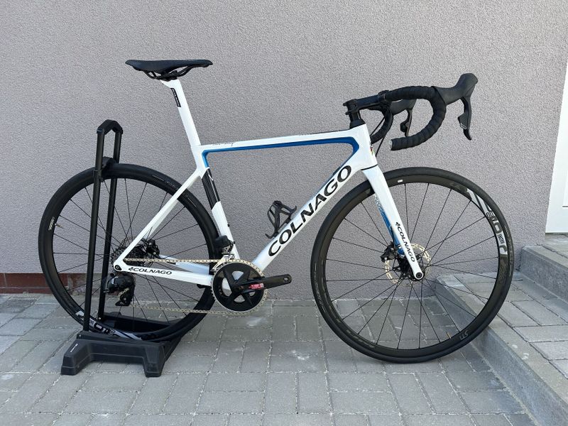 COLNAGO V3 Disc s karbonovými koly