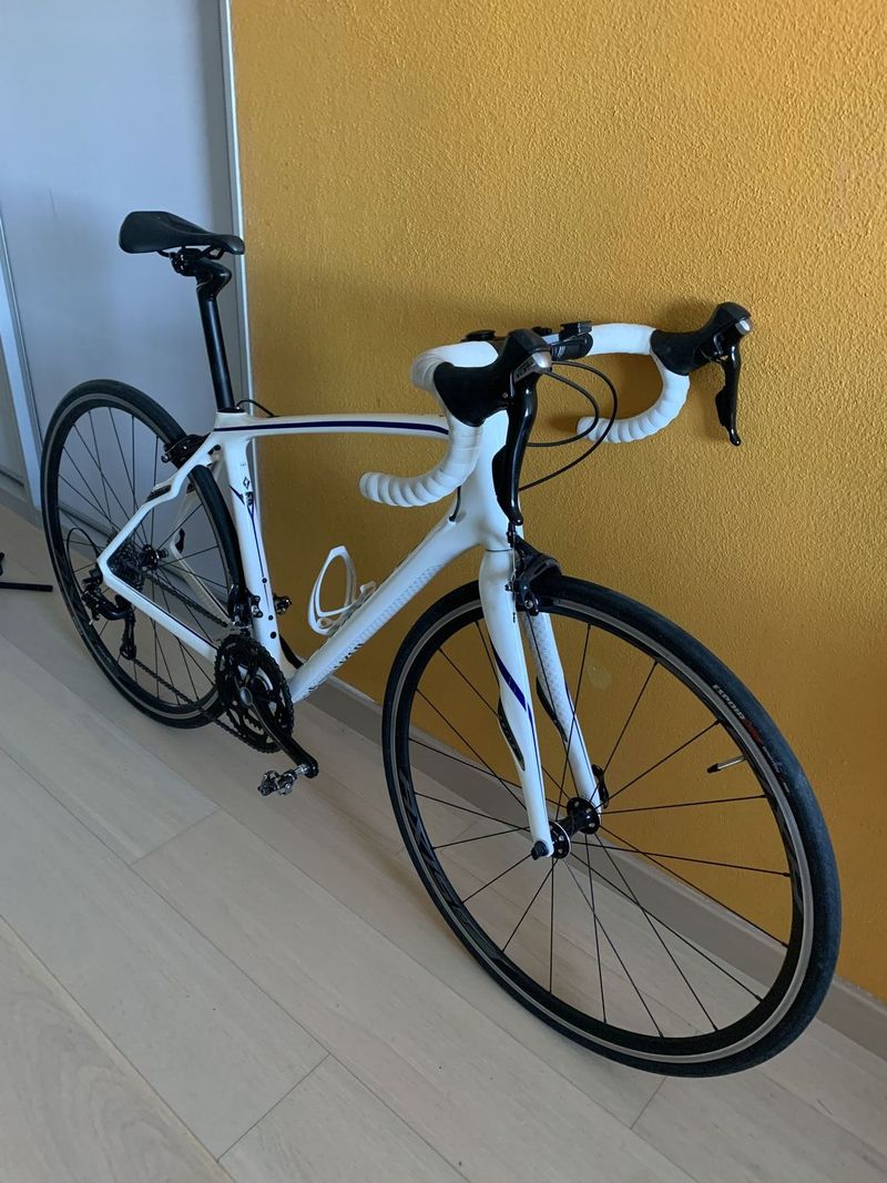 Silniční dámské kolo Specialized Ruby