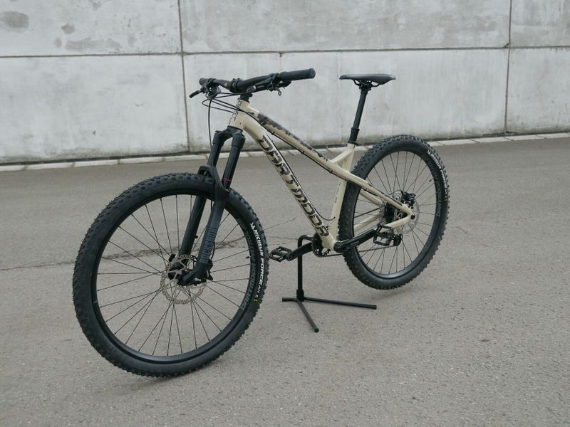 Dartmoor Primal 29, velikost M, Rock Shox, SLX, Deore