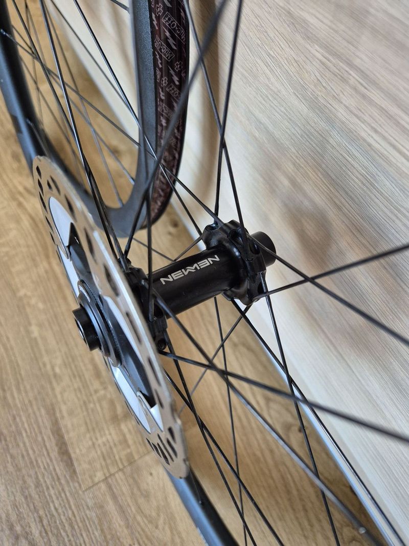 Zapletená kola Newmen Evolution R32 + kotouče Ultegra