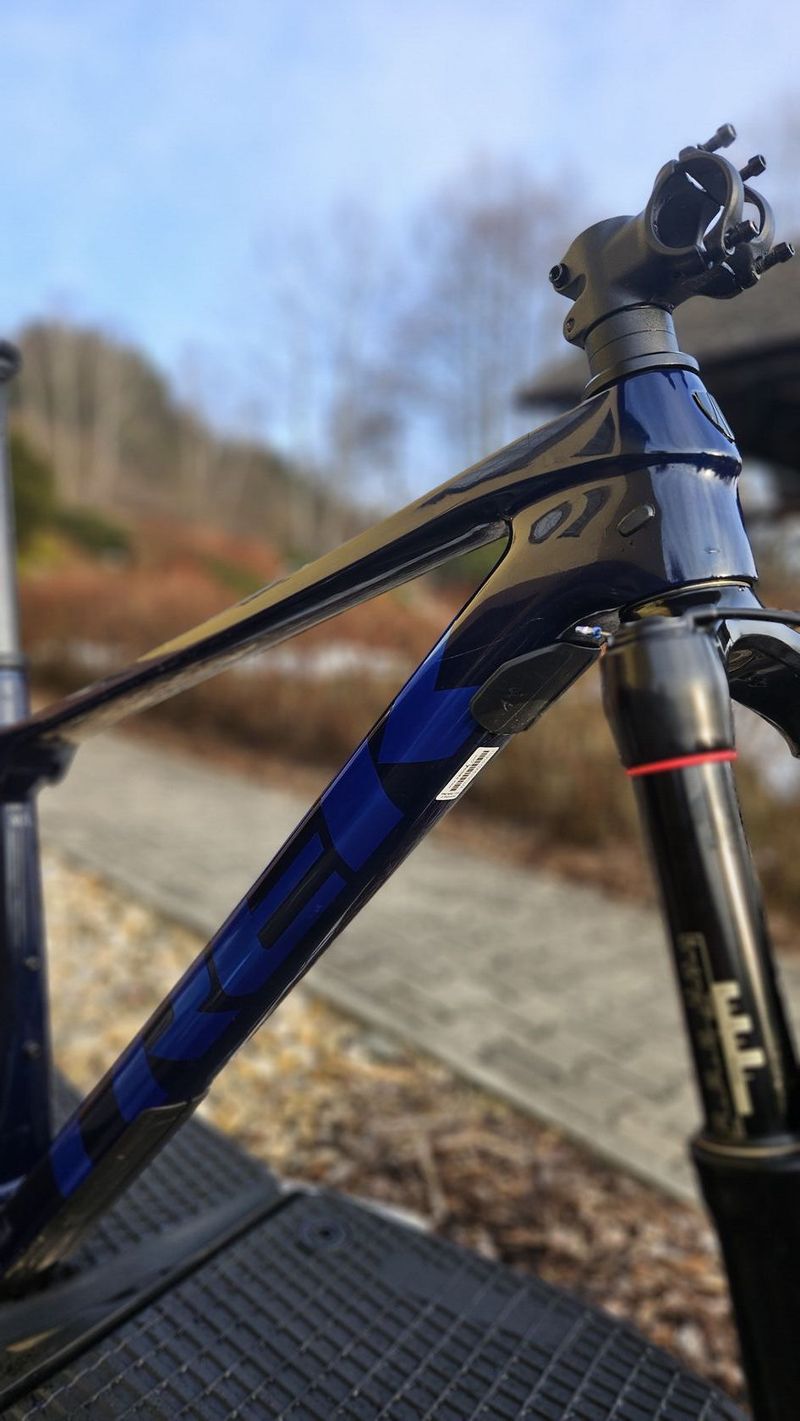 Rám TREK Procaliber GEN2 29" Carbon Blue Smoke/Deep Dark Blue + vidlice REBA + brzdy Level