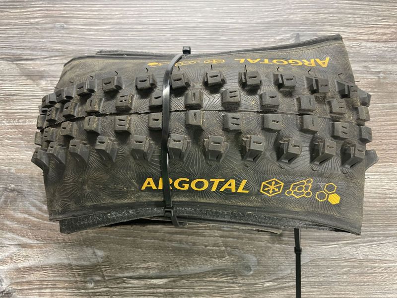 Prodám 29 pláště - Continental Argotal, Bontrager SE5/SE6