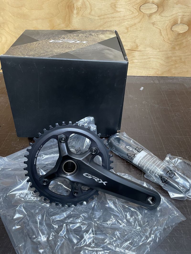 Kliky Shimano GRX 810