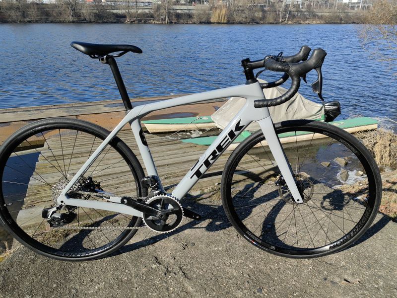 TREK DOMANE Sl6 Gen 4 AXS