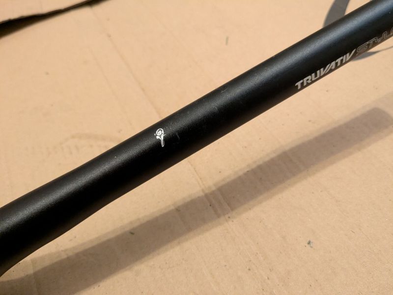 Truvativ Stylo T20 řidítka 680mm a představec 90mm;