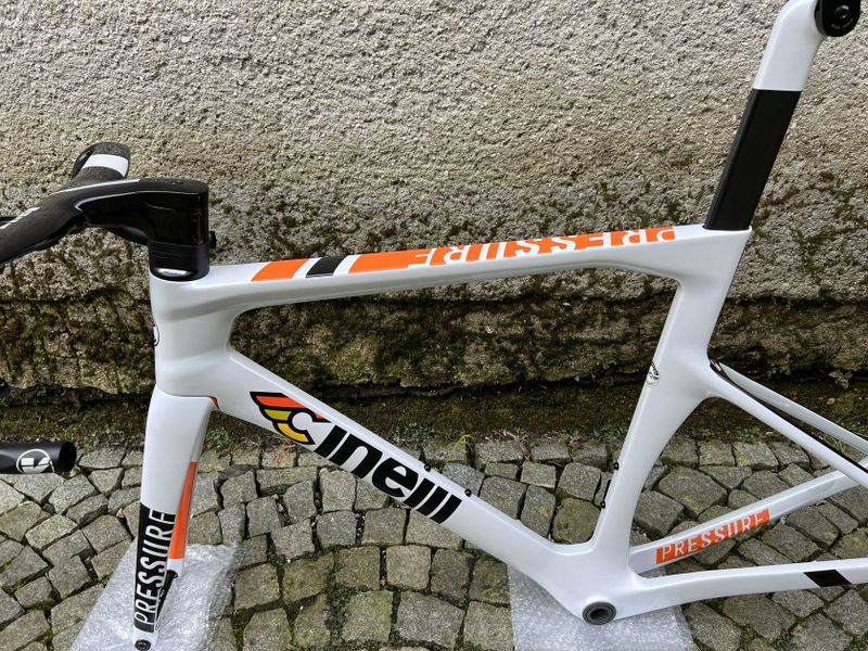 CINELLI Pressure Disc rámový set