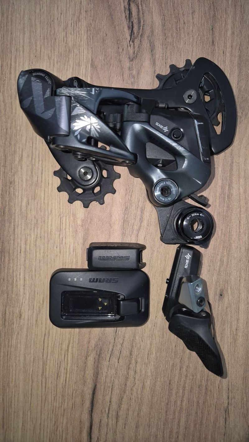 Sram axs xx1(REZERVACE)