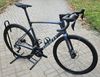 GIANT Defy Advanced 1 Di2 2024, 2025 - endurance silniční kolo s karbonovým rámem - NOVÉ