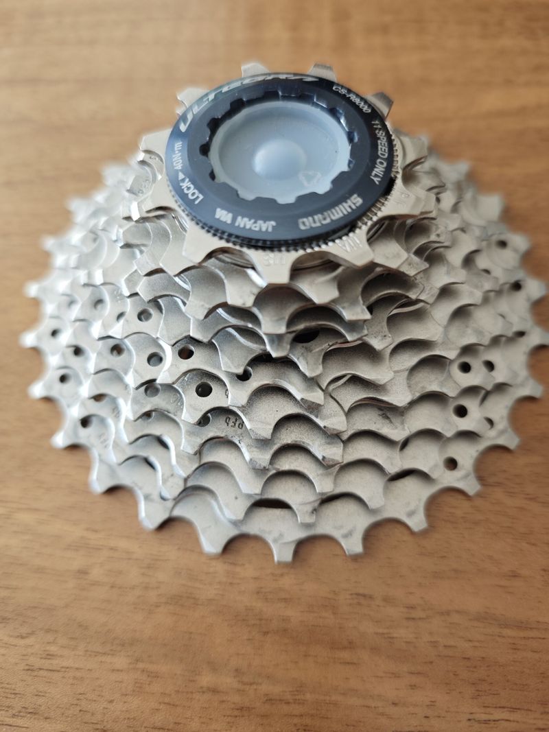 Kazeta Shimano Ultegra, řetěz Shimano HG 601(105)