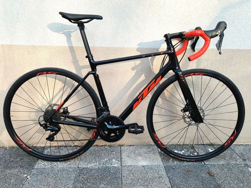 KTM REVELATOR ALTO PRO, 2023, vel. S/52, celocarbon, hydraulické brzdy, Shimano 105