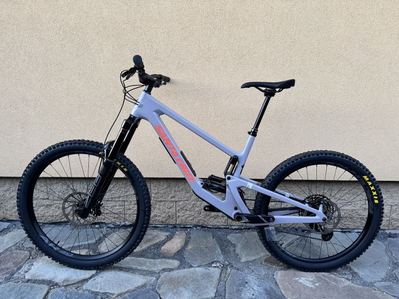 Santa Cruz Nomad 6 Carbon C R Kit