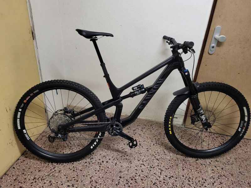 Canyon Spectral 29 CF7, vel.L, 2023