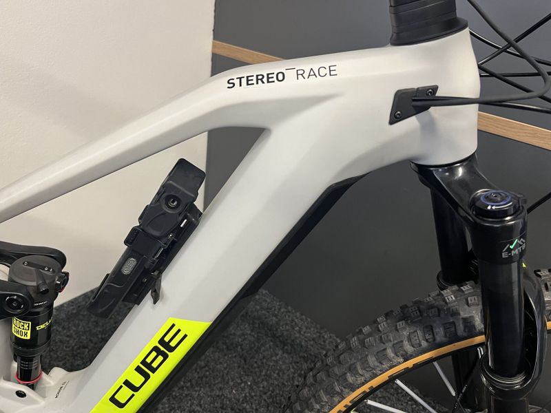 CUBE Stereo Hybrid 140 HPC RACE 625 vel.M 2021 1023km