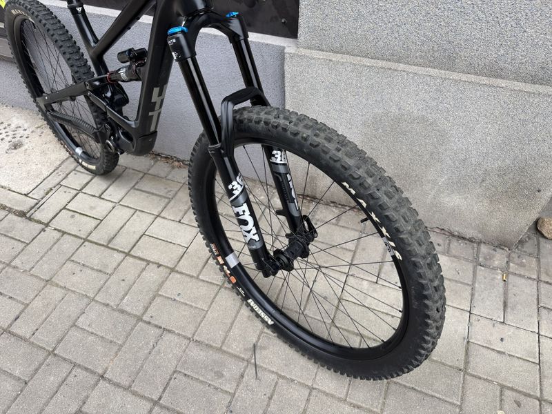 YT Industries Capra 