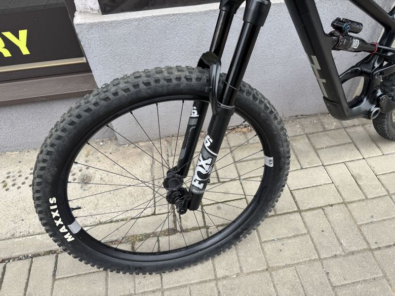 YT Industries Capra 