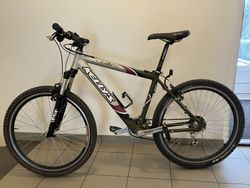 Kellys Quartz 26, Alivio, Suntour XCR, 17,5 palců