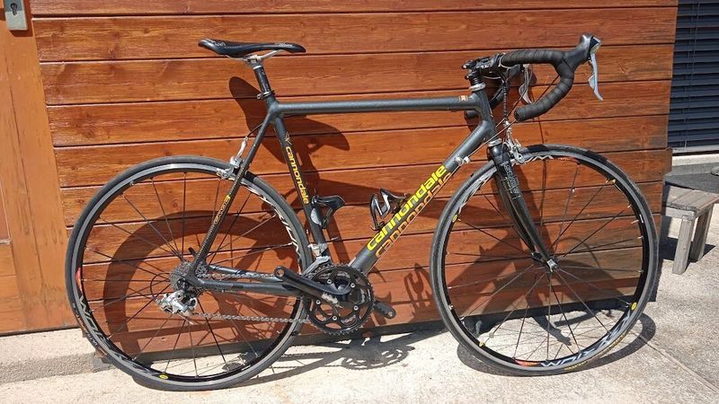 Prodám silniční kolo Cannondale